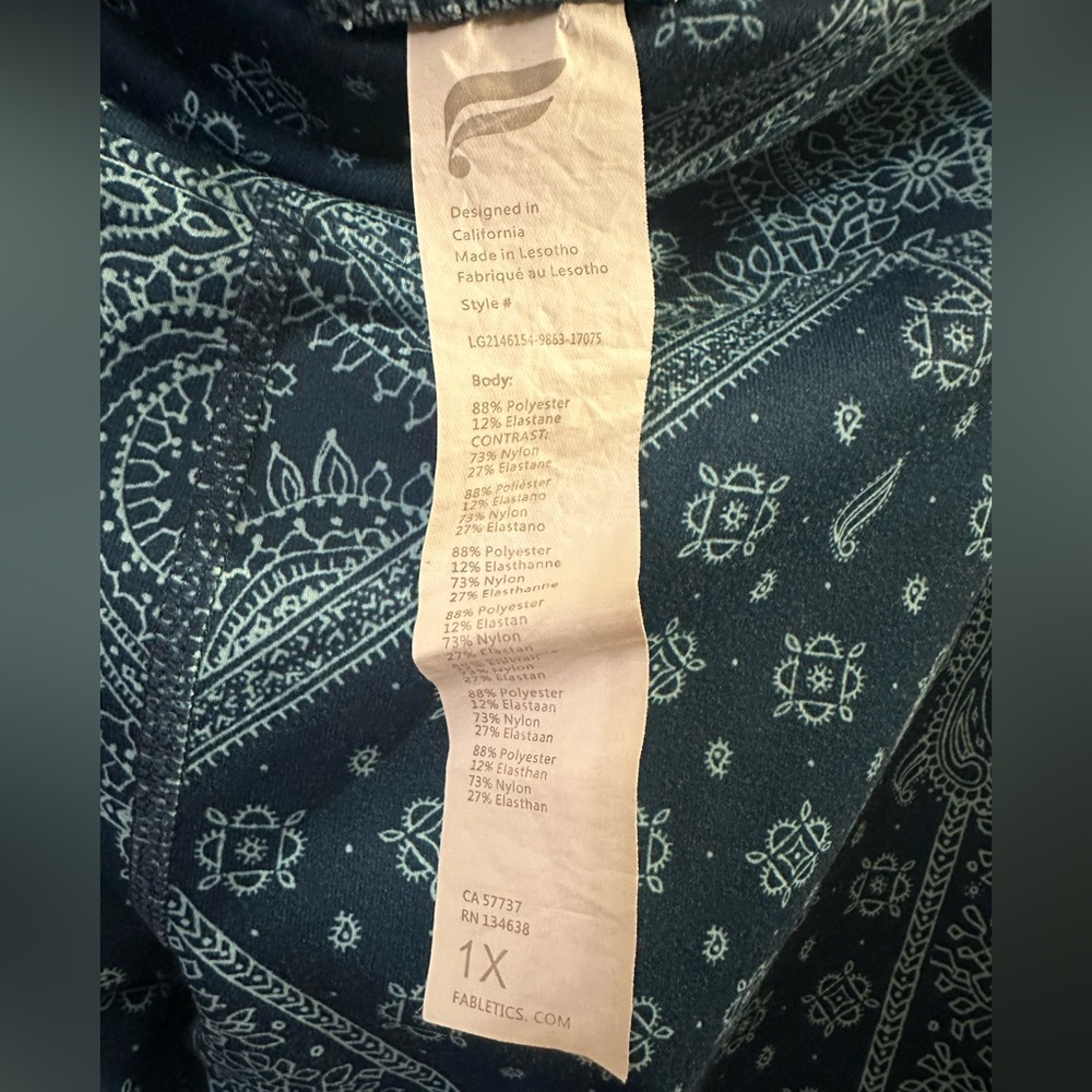 Fabletics Pants - Picture 3 of 3